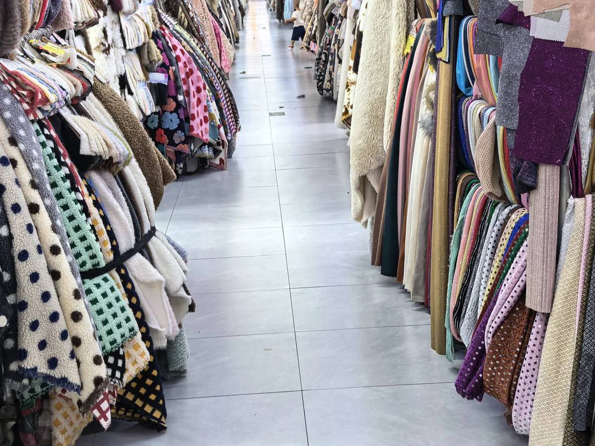 Fleece fabric finishing and quality inspection